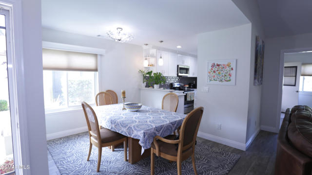 35205 Village 35, Camarillo CA: https://media.crmls.org/mediaz/6e2b1894-9243-4787-ae50-065f4ff75e75.jpg