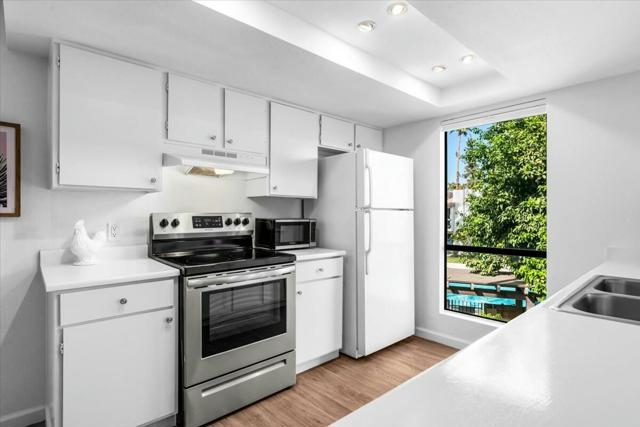 5265 E Waverly Drive, Palm Springs CA: https://media.crmls.org/mediaz/6e2b3fbc-e992-445d-b9e4-765825a6e45b.jpg