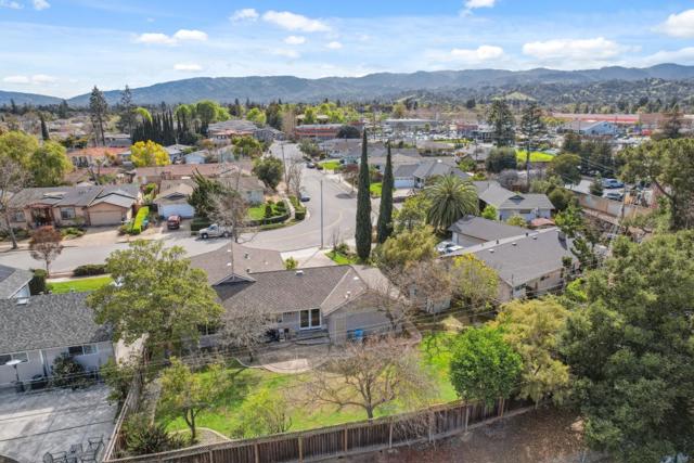 Image 36 of 38 For 20351 Clifden Way