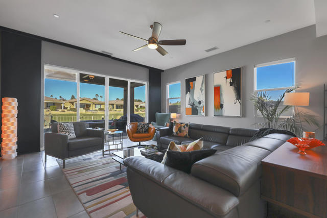 Image 18 of 48 For 67252 Zuni Court