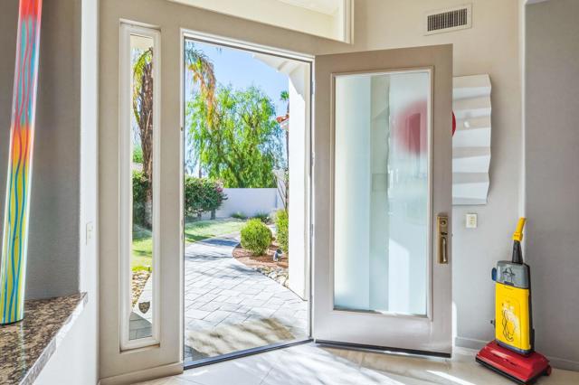 896 Mesa Grande Drive, Palm Desert, CA 92211