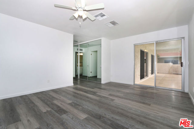 76983 California Drive, Palm Desert CA: https://media.crmls.org/mediaz/6e2dcf47-92ac-46a6-9c7f-7c5901debcff.jpg