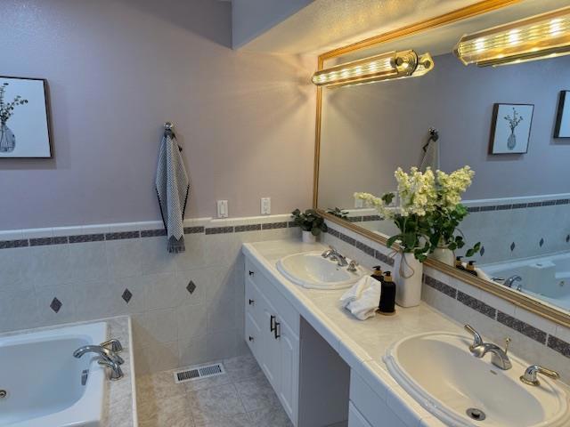 4450 Silva Avenue, San Jose CA: https://media.crmls.org/mediaz/6e2e6380-553e-411c-be84-88eb4735d7bb.jpg
