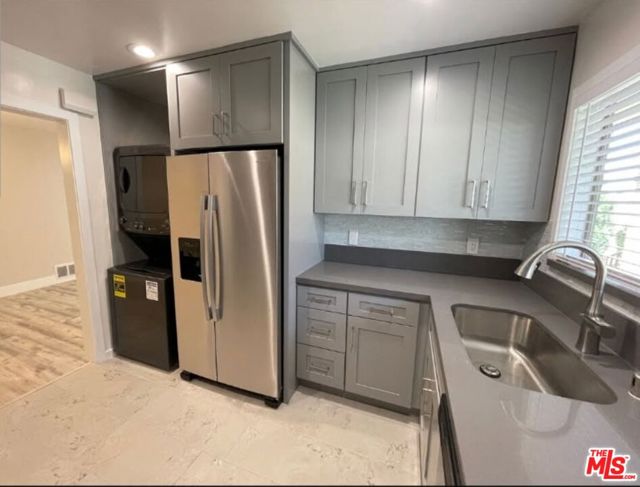  Income Home for Sale in Beverly Hills, California