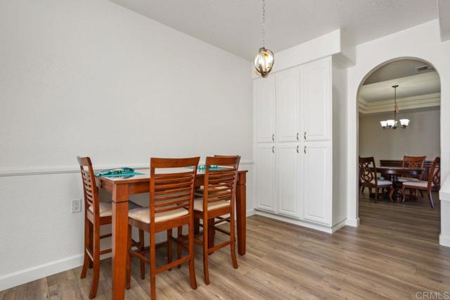 3325 Genoa Way, Oceanside CA: https://media.crmls.org/mediaz/6e3107ed-d27d-4d3d-93ca-6f55fe3f2614.jpg
