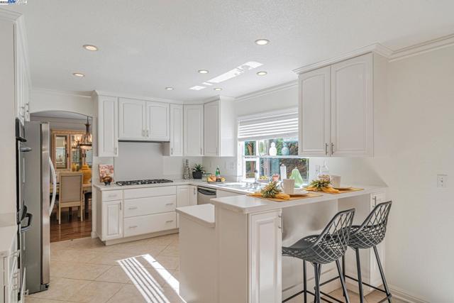 7840 Creekside Dr, Dublin CA: https://media.crmls.org/mediaz/6e32a2a4-5b95-4b10-8808-abcebbaac89d.jpg