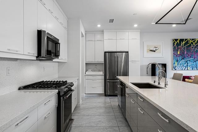 294 Mayfair Way, Palm Springs, CA 92264