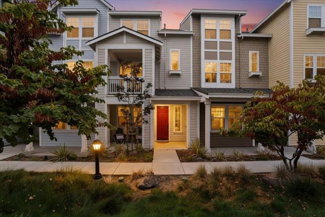 125 ORBIT Way, Mountain View CA: https://media.crmls.org/mediaz/6e349b6e-0012-4157-be4c-bbef6d29373d.jpg