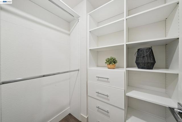 57109 Via Vicenza, San Ramon CA: https://media.crmls.org/mediaz/6e34b0bc-310f-4a78-a7eb-f3b1af609456.jpg