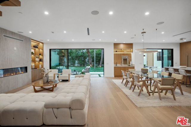 12041 Marine Street, Los Angeles CA: https://media.crmls.org/mediaz/6e356aa8-7273-42ce-bb3e-3773ecf66e3e.jpg