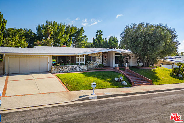 12324 Kenny Drive photo 3