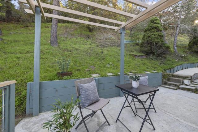 1250 Tuolumne Road, Millbrae CA: https://media.crmls.org/mediaz/6e363679-f049-44de-8ab6-3318f2cc034e.jpg