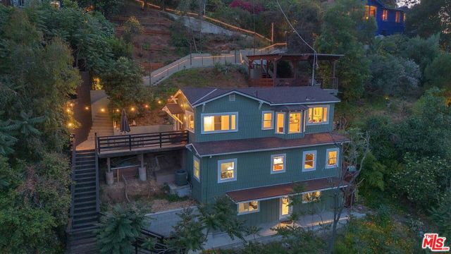 8181 Gould Avenue, Los Angeles CA: https://media.crmls.org/mediaz/6e363d30-a137-4016-b520-08d4aa27a56e.jpg