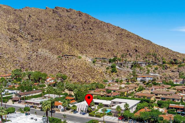 500 W Arenas Road, Palm Springs CA: https://media.crmls.org/mediaz/6e36c94e-7b24-41fd-ba5e-69abbbc525e9.jpg