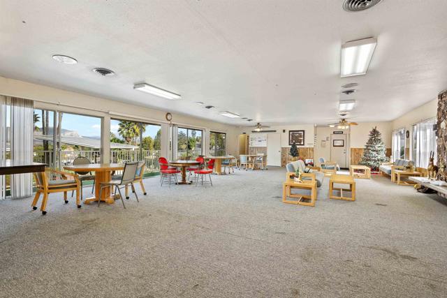 9100 Single Oak Dr, Lakeside CA: https://media.crmls.org/mediaz/6e3876d1-d69c-46da-baf9-fb5cfa0251ab.jpg