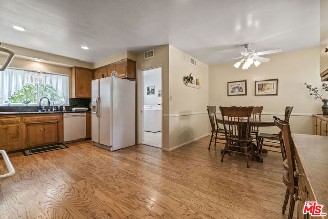 10226 Topeka Drive photo 6