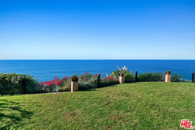 7007 Birdview Avenue, Malibu CA: https://media.crmls.org/mediaz/6e396bd6-336e-424f-b83c-0eedd86f257b.jpg