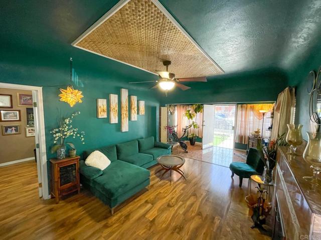 Detail Gallery Image 4 of 36 For 212 E 4th St, National City,  CA 91950 - 3 Beds | 2 Baths