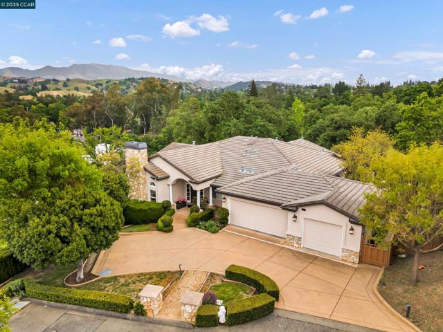 628 Sugarloaf Ct, Walnut Creek CA: https://media.crmls.org/mediaz/6e3b17e4-7c31-4b5b-8a07-90d0b6f57705.jpg