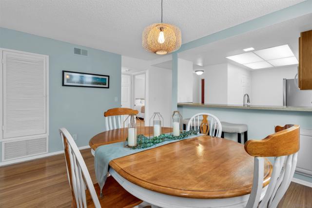 3130 Avenida de Portugal 101, San Diego CA: https://media.crmls.org/mediaz/6e3b2f1a-02ce-4e78-972e-f71d89948cc3.jpg