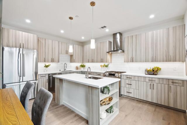 916 Woodside Road, Redwood City CA: https://media.crmls.org/mediaz/6e3b3960-d66b-4afe-bc30-14b7b88a7607.jpg