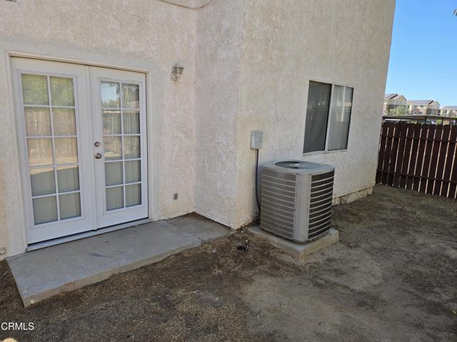 Detail Gallery Image 13 of 13 For 1822 Park Circle Dr, Lancaster,  CA 93535 - 3 Beds | 3 Baths