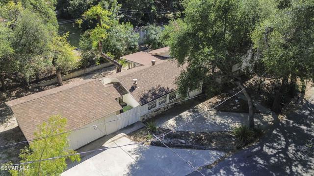 22950 Humming Bird Way, Calabasas CA: https://media.crmls.org/mediaz/6e3b4d6a-15e0-4d44-985b-38028d67b67f.jpg