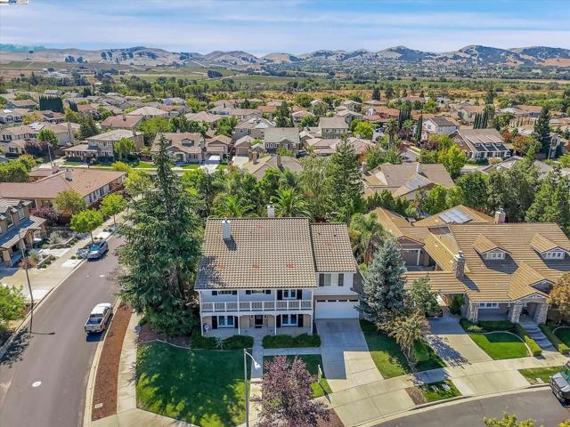 Image 50 of 58 For 2597 Ancona Cir