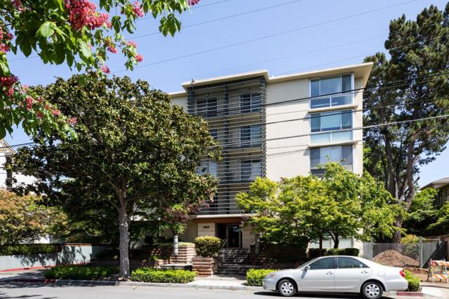 360 Everett Avenue, Palo Alto CA: https://media.crmls.org/mediaz/6e3e3122-3c4a-4aa4-b20b-3d49426caa69.jpg