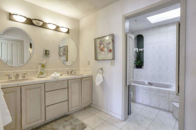725 Correas Street, Half Moon Bay CA: https://media.crmls.org/mediaz/6e3e38ab-220f-4bd0-8971-d4a850eaa5fc.jpg