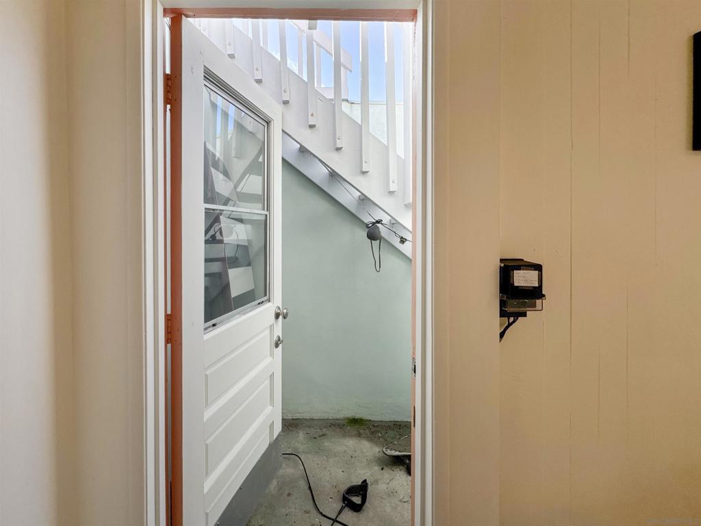 809 Sunset Ct - photo 16