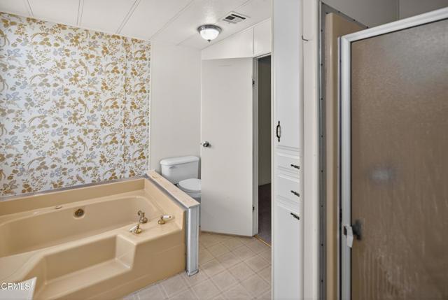 Detail Gallery Image 17 of 37 For 222 Calle Fronte #29,  Camarillo,  CA 93012 - 2 Beds | 2 Baths