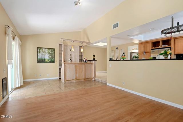 Detail Gallery Image 24 of 59 For 4078 Bending Oak Ct, Moorpark,  CA 93021 - 3 Beds | 2/1 Baths