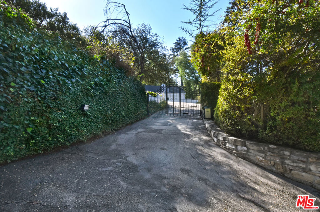 4141 Knobhill DriveSherman Oaks img 49
