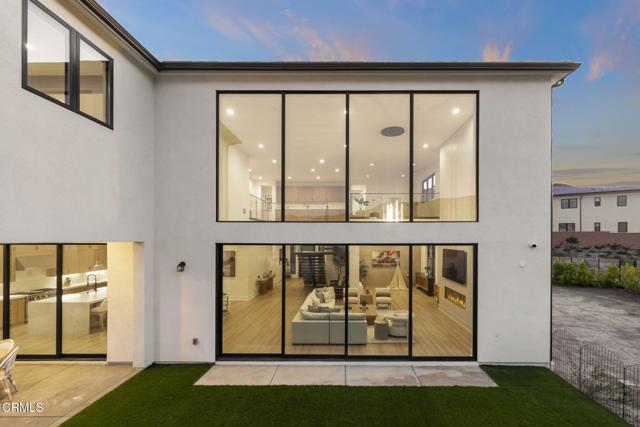 Detail Gallery Image 73 of 77 For 11862 N Hillsborough Ln, Porter Ranch,  CA 91326 - 5 Beds | 5/1 Baths