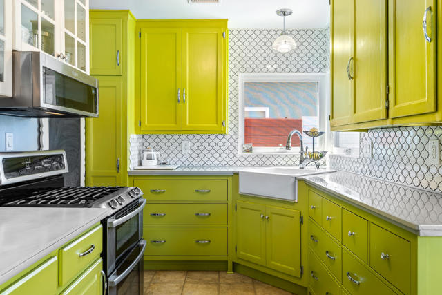 5523 Graywood Avenue, Lakewood CA: https://media.crmls.org/mediaz/6e40b3e7-2622-4df5-895b-9ffbba71cc88.jpg