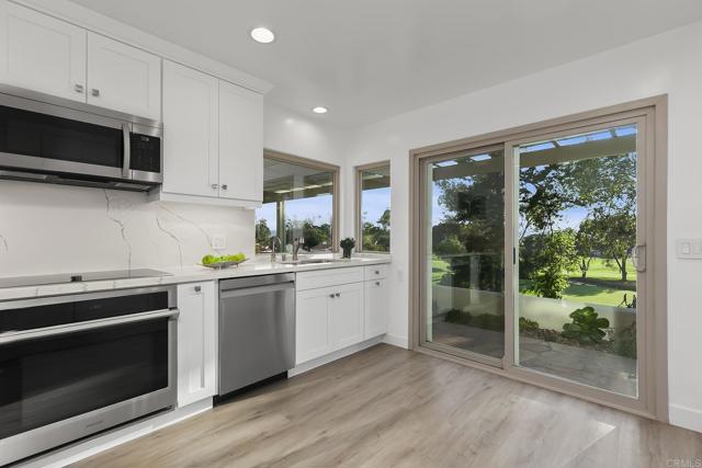 Detail Gallery Image 10 of 59 For 17636 Plaza Arica, San Diego,  CA 92128 - 3 Beds | 2 Baths