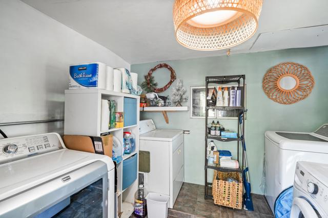 3761 63 Swift Ave., San Diego CA: https://media.crmls.org/mediaz/6e40c5a3-998c-42d5-8b75-e729b22d5cd2.jpg