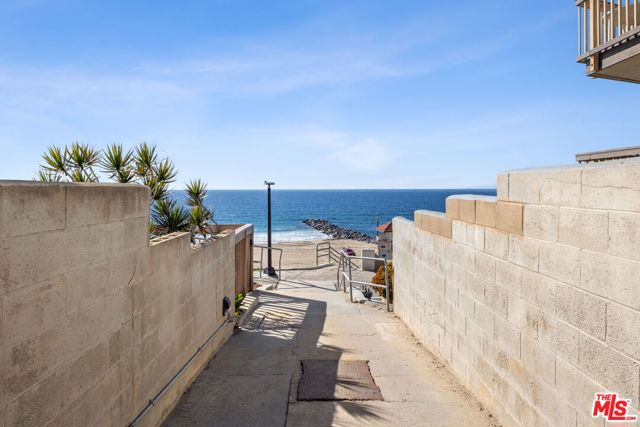 625 Esplanade, Redondo Beach, California 90277, 3 Bedrooms Bedrooms, ,2 BathroomsBathrooms,Residential,Sold,Esplanade,25606497 625 Esplanade, Redondo Beach, California 90277, 3 Bedrooms Bedrooms, ,2 BathroomsBathrooms,Residential,Sold,Esplanade,25606497