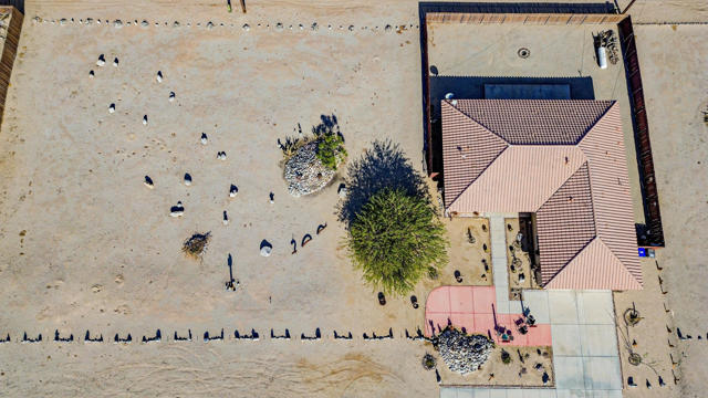 1224 Red Sea Avenue, Thermal CA: https://media.crmls.org/mediaz/6e415f48-496d-4f9c-bc9f-e912cf263848.jpg