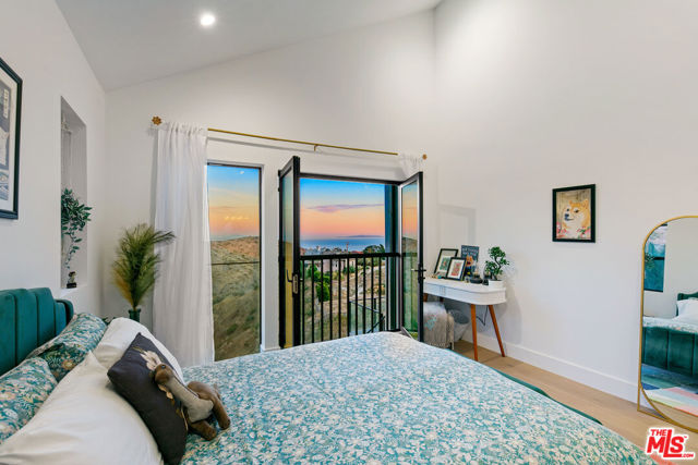 4756 Latigo Canyon Road, Malibu CA: https://media.crmls.org/mediaz/6e425389-0954-446f-97e8-0232ac2d1d87.jpg