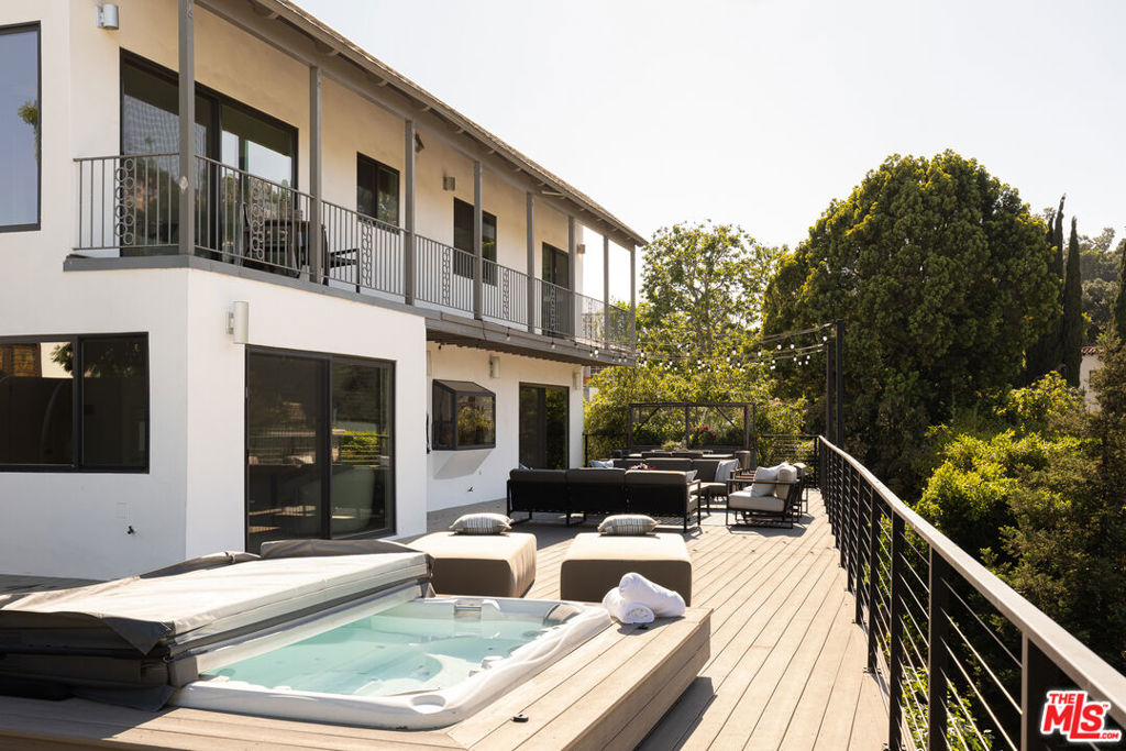 MLS #25567183 img 20