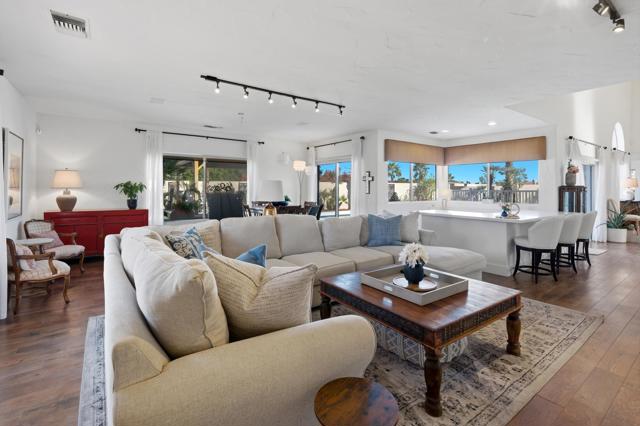 Image 28 of 54 For 76984 Sheffield Court