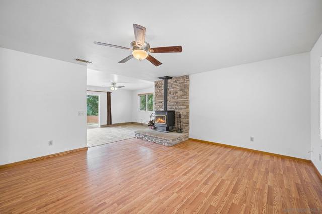 19602 Santee Lane, Valley Center CA: https://media.crmls.org/mediaz/6e441e8c-87af-42d2-b235-f1dd798c3e16.jpg