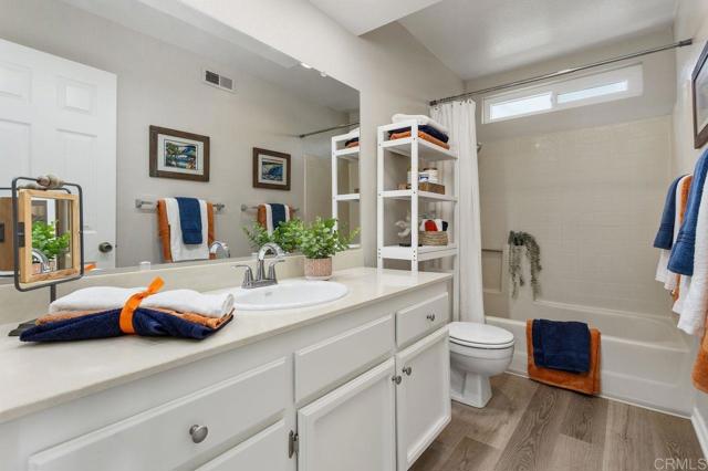 Detail Gallery Image 26 of 44 For 203 Triton Cir, Encinitas,  CA 92024 - 3 Beds | 2/1 Baths