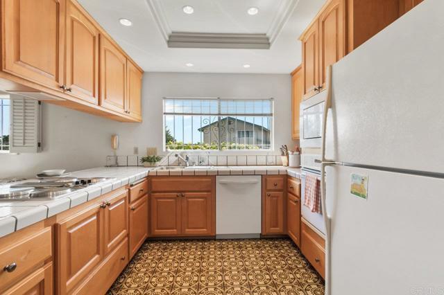 5420 Mirar Court, Bonita CA: https://media.crmls.org/mediaz/6e45dfe4-77ed-4035-909d-cf327c140b8a.jpg
