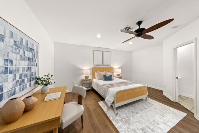 261 G Ave, Coronado CA: https://media.crmls.org/mediaz/6e45e9d2-16f8-48a2-8761-ab02c7f18a04.jpg