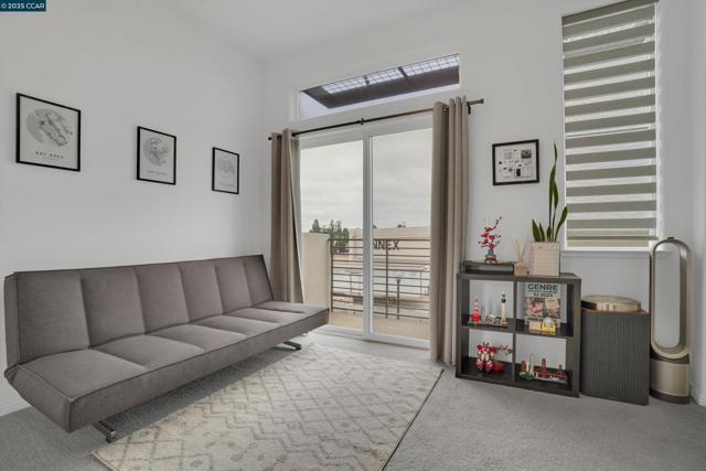 2816 Cathwood Lane, Alameda CA: https://media.crmls.org/mediaz/6e469ba1-89c7-43b0-85fe-f60a8f2c9918.jpg