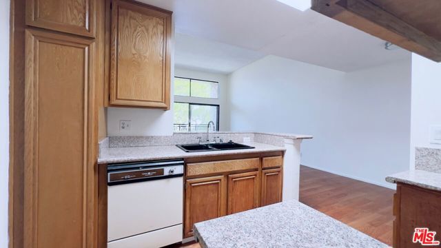 4499 Via Marisol, Los Angeles CA: https://media.crmls.org/mediaz/6e46ecb3-f9eb-42a5-90c9-81140f6d3c09.jpg