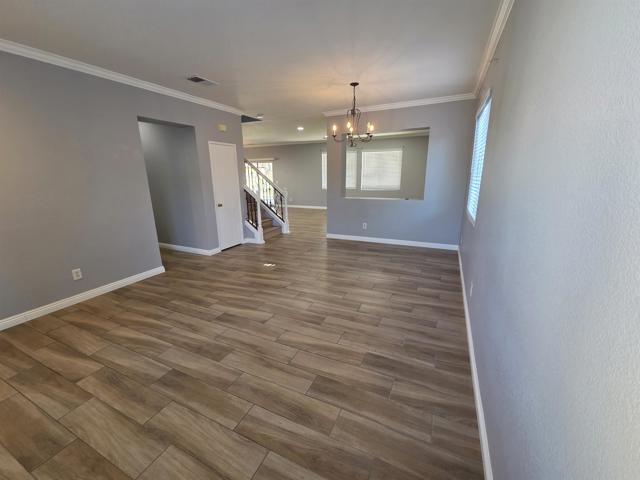 Detail Gallery Image 4 of 38 For 1349 Lucero, Chula Vista,  CA 91911 - 4 Beds | 3 Baths